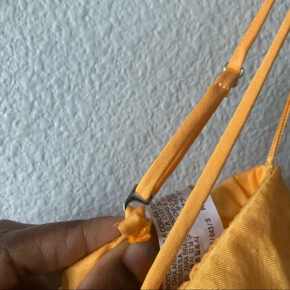 ❌SOLD❌Zara Orange Handkerchief Top Size Small - Picture 14 of 16